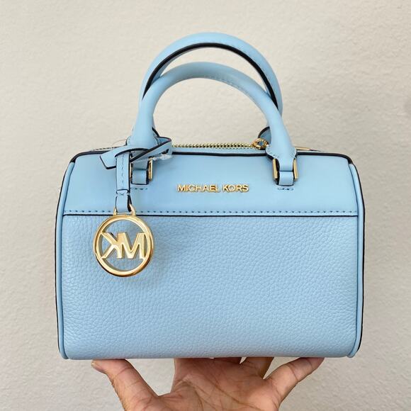 Only 1‼️MICHAEL KORS TRAVEL XS DUFFLE XBODY IN VISTA BLUE